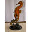 Statue de deux chevaux de mer abstraits et géométriques nageant dans l'océan Bhavi 13 po x 9 po x H 28 po