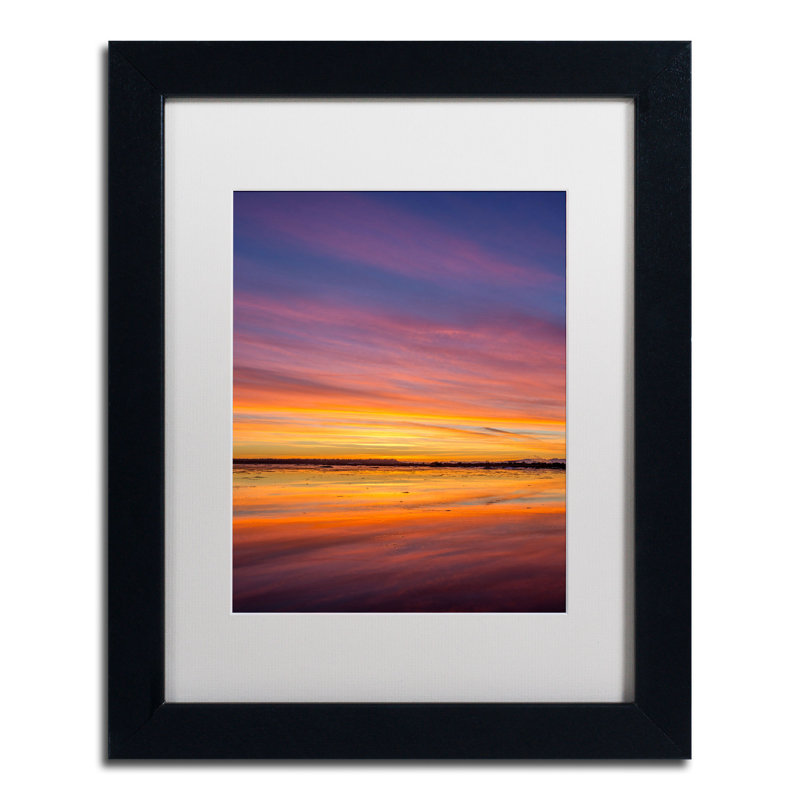 « boundary coucher de soleil » par pierre leclerc,, reproduction de photo encadrée, H 14 po x l 11 po, Noir