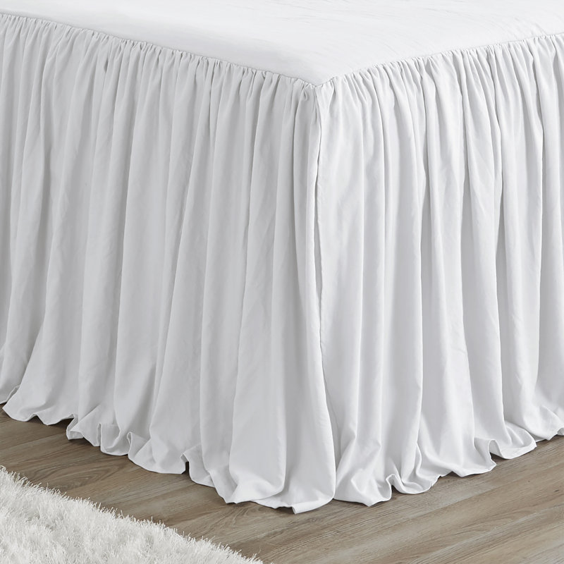 Gathered Bedspread White Polyester Twill Comforter, Queen Comforter + 2 Standard Shams, White