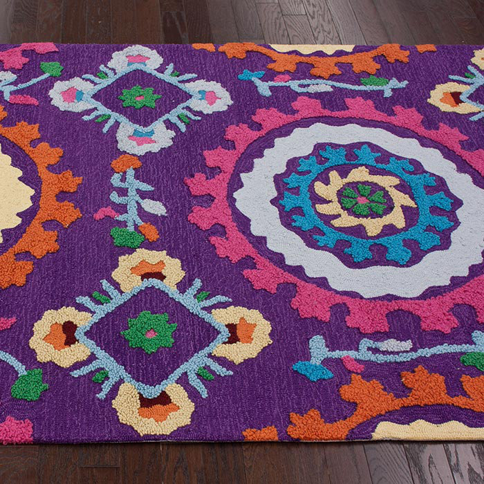 Rug, 7'6" x 9'6"