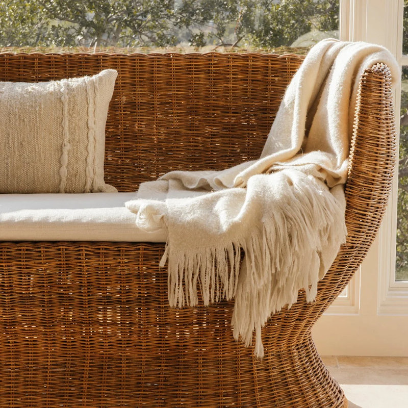 Siena Settee