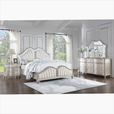 Ensemble de chambre avec très grand lit 4 pièces Evangeline
