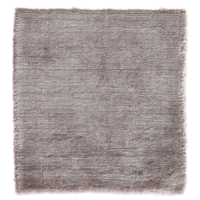 Modern Hand-Loomed Art Silk Rose Area Rug