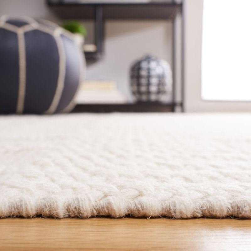 Tapis en laine fabriqué à la main à motif géométrique ivoire / gris Jaylenne, Rectangle de 5 pi x 8 pi