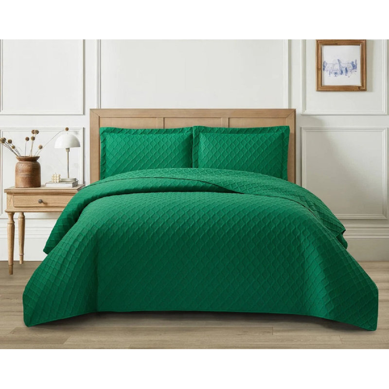 3 Piece Quilted Bedspreads Diamond Check Embossed Pattern, Polyester Material, Durable, Box Stitching, with Matching Pillow Shams