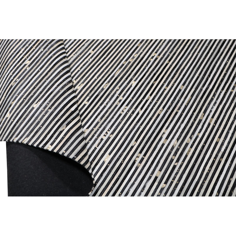 Tapis noir et blanc en cuir peau de vache, Rectangle 9 pi x 12 pi