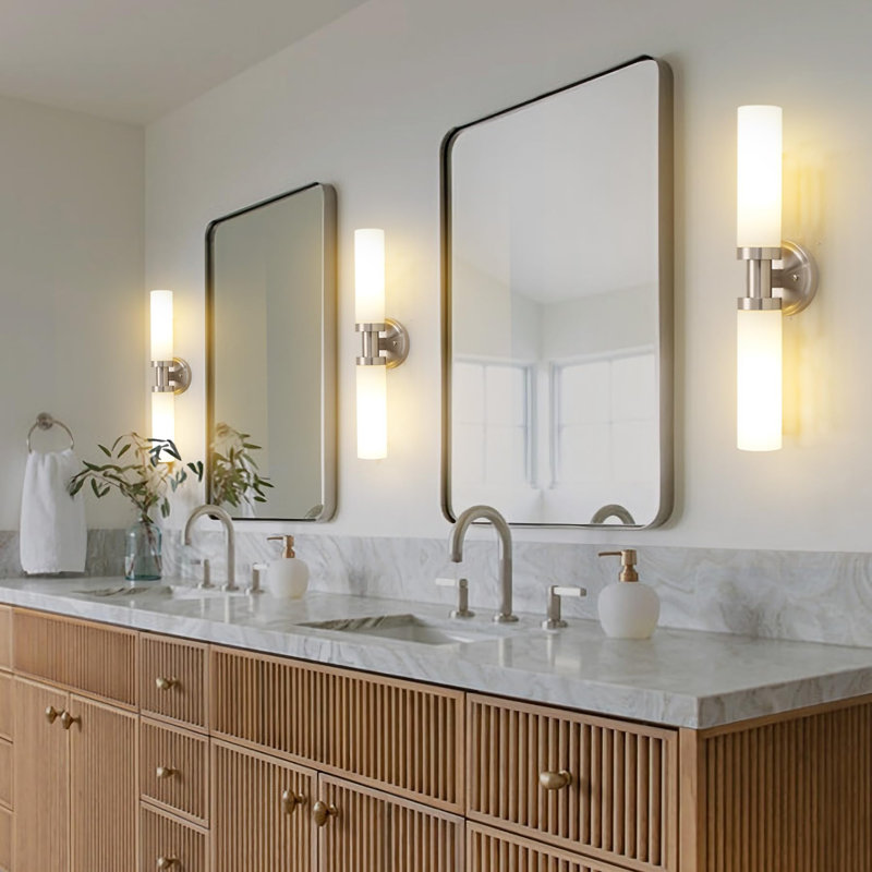 Luminaires de salle de bain en nickel brossé, 2 lumières de meuble-lavabo avec abat-jour en verre blanc, appliques murales modernes, ampoules E26 T10 (exclues)