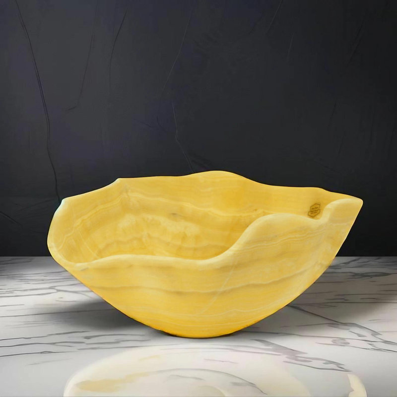 Honey Oasis Onyx Centerpiece