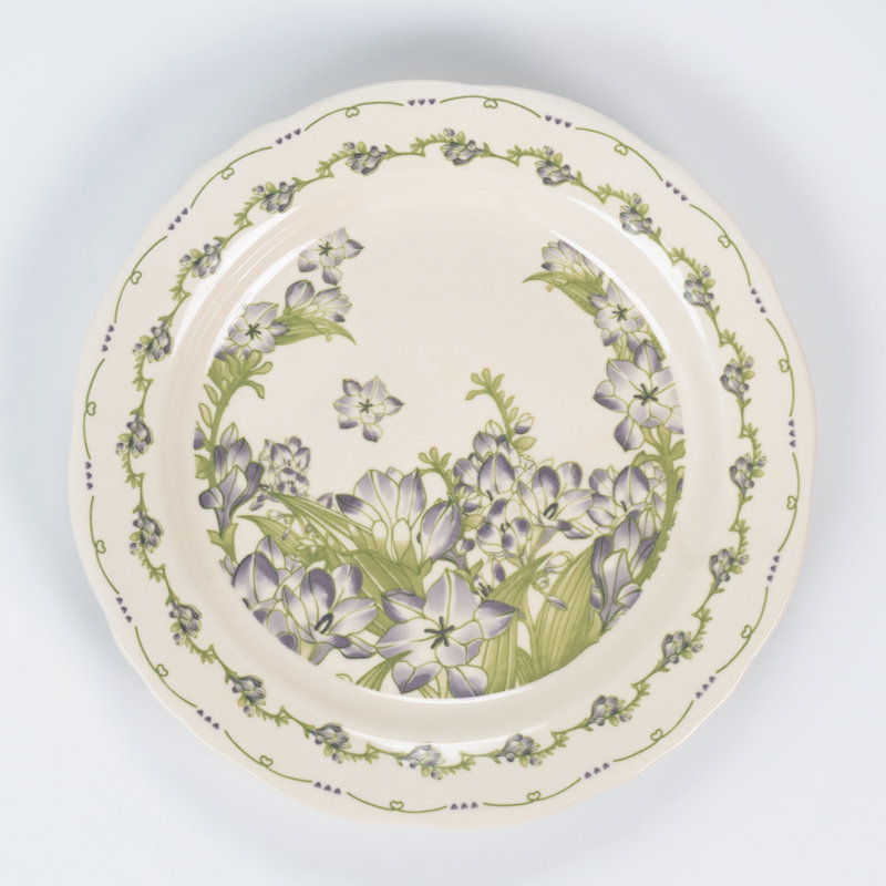 Ensemble de 4 assiettes à salade florales festonnées 8 "Aaleen, four à micro-ondes en céramique crème