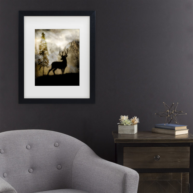 «Light Mystic Deer», art encadré mat, Noir, H 22 po x l 18 po x P 0,75 po