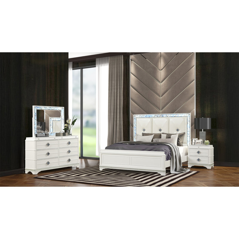 Miroir de style moderne Laguna fabriqué avec des accents de bois et de cristal (miroir inclus seulement)