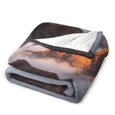 Jeté en flanelle Canyon Peaks Clouds, couverture douce et douce pour le salon