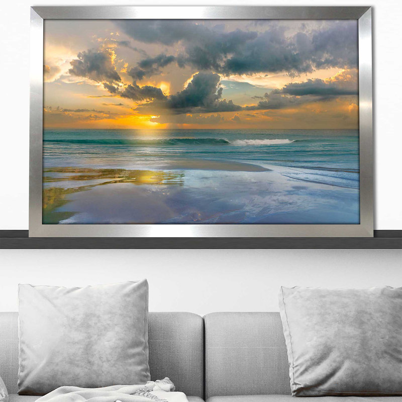 Marées et couchers de soleil par - photographie, Encadrement argenté, H 21,5 po x l 27,5 po x P 0,75 po