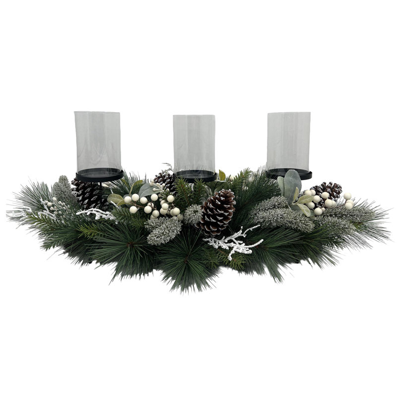 Centre de table de Noël enneigé avec bougies triples et ouragan en verre