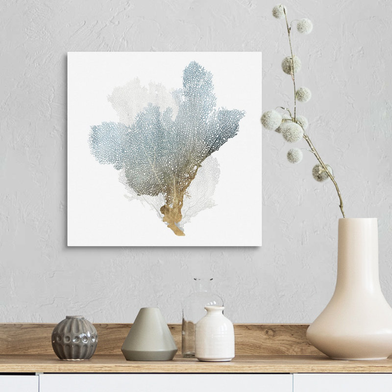 «Delicate Coral III» par Isabelle Z - reproduction d'art sur toile, Toile tendue, H 16 po x l 16 po, Sans cadre