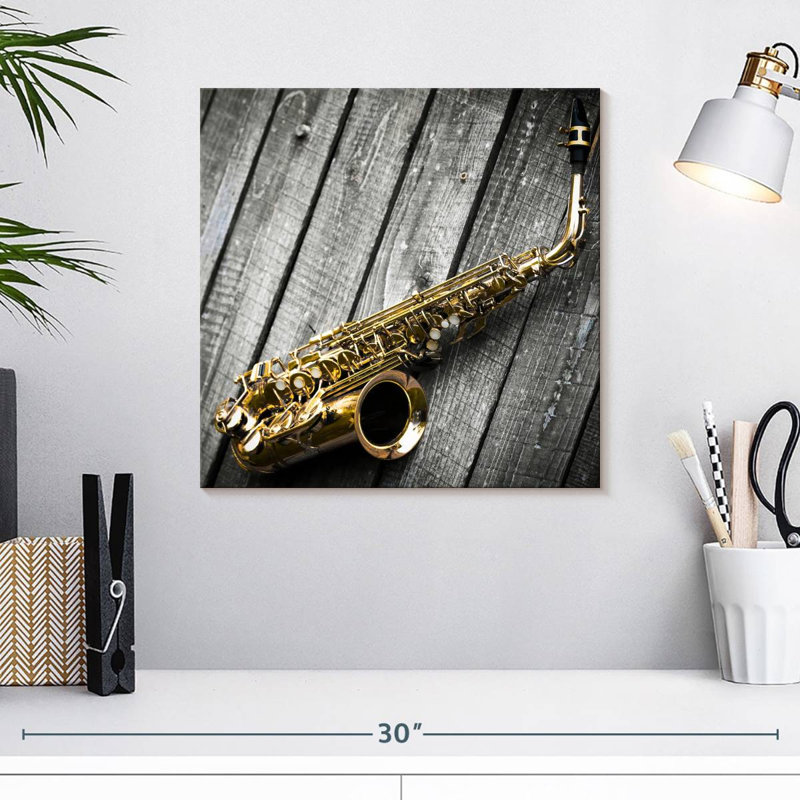 Saxophone alto Abarca, H 16 po x l 16 po