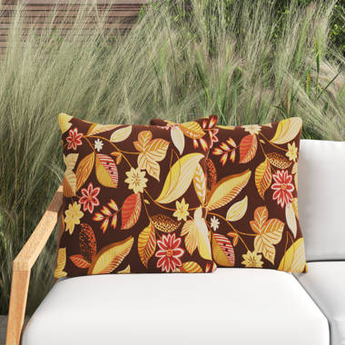 Bussiere Square Pillow Cover and Insert (Set of 2) Lark Manor Size: 16 x 16