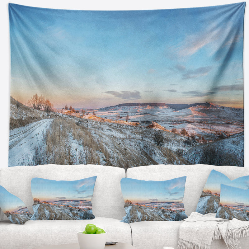 Paysage, région de Stavropol, tapisserie du Caucase du Nord, H 78 po x l 92 po