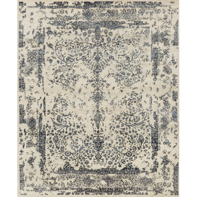 Pearl Hand Knotted Oriental Indoor Rug