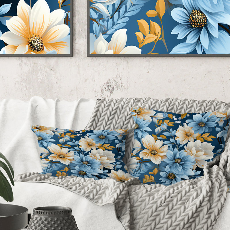 Coussin décoratif jaune et bleu à motif de fleurs de ferme I, H 16 po x l 16 po