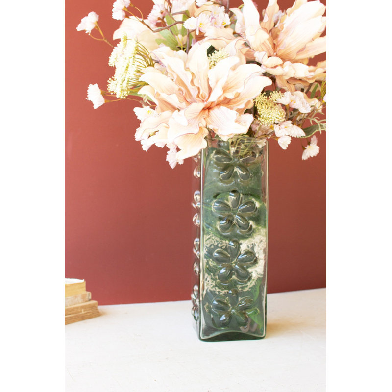  Vase carré en verre avec fleurs décoratives en relief H 16 po