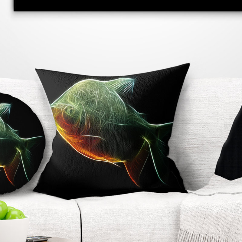 Poisson Fractal Pacu sur fond noir - coussin imprimé animal, 16 po x 1 po, Coussin décoratif