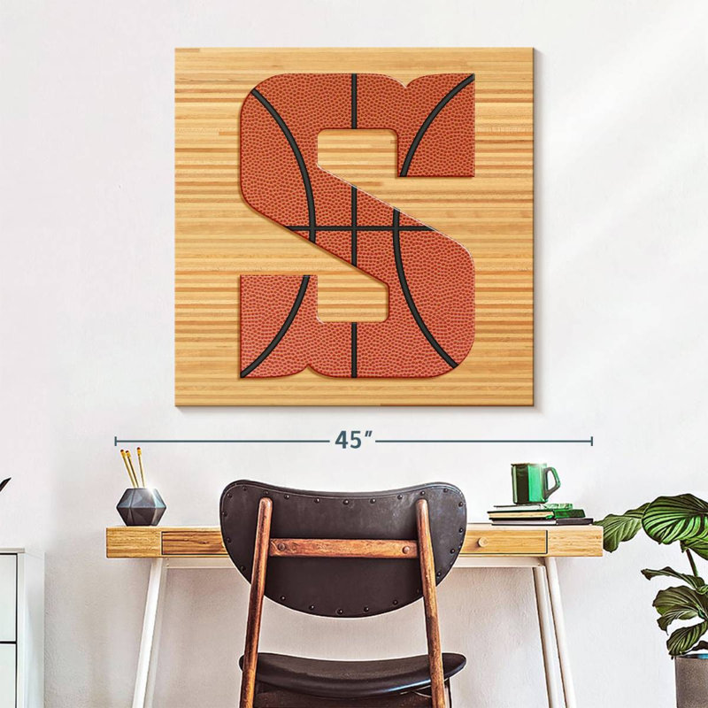 Basketball lettre S - impression sur toile tendue, 33" H x 33" W x 1.25" D