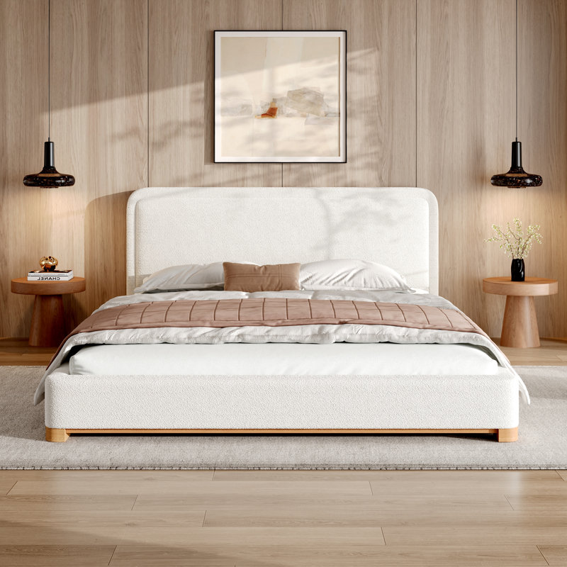 Structure de grand lit avec tête de lit tapissier courbée Boucle, base en bois massif et design moderne élégant