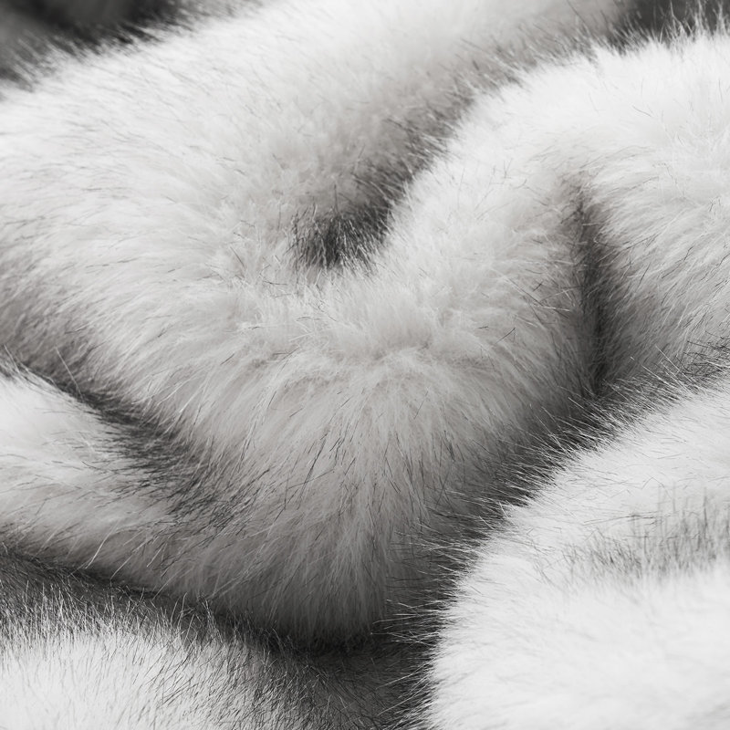 Jeté en fausse fourrure Aspen Luxe, Lit simple, Ombre de loup blanc givré