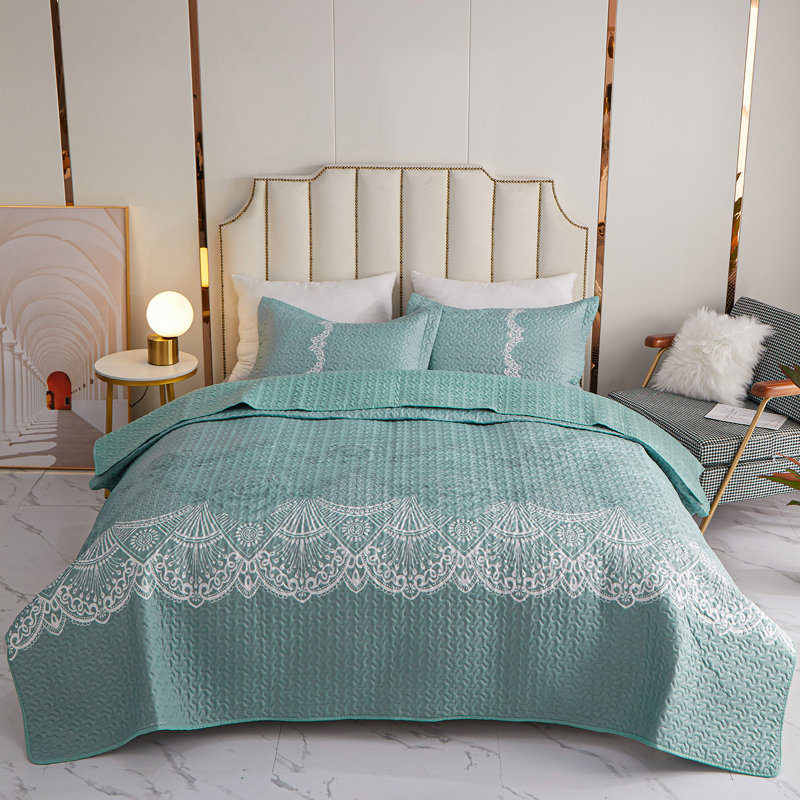 Polyester Percale Floral Coverlet, King Coverlet / Bedspread + 2 Shams, Green