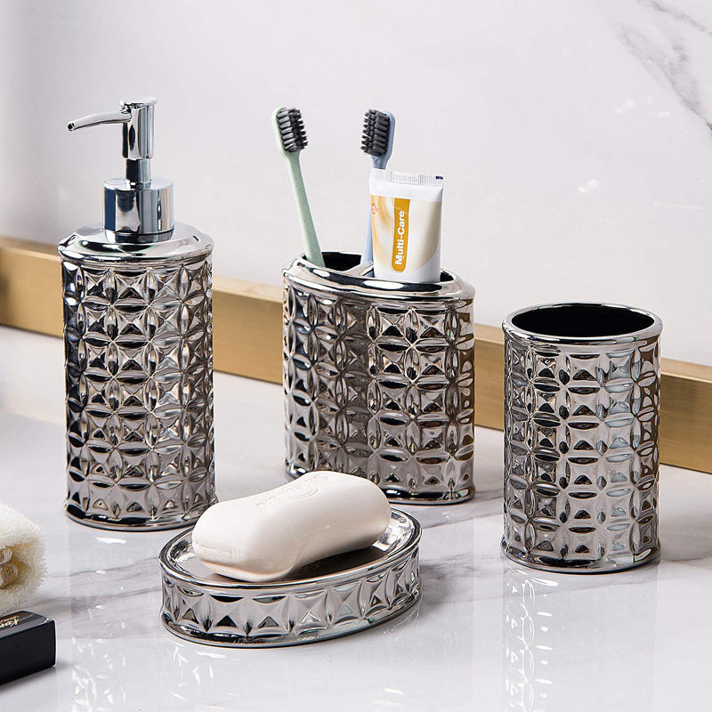 Ensemble d'accessoires de salle de bain 4 pièces Laurey, Argent