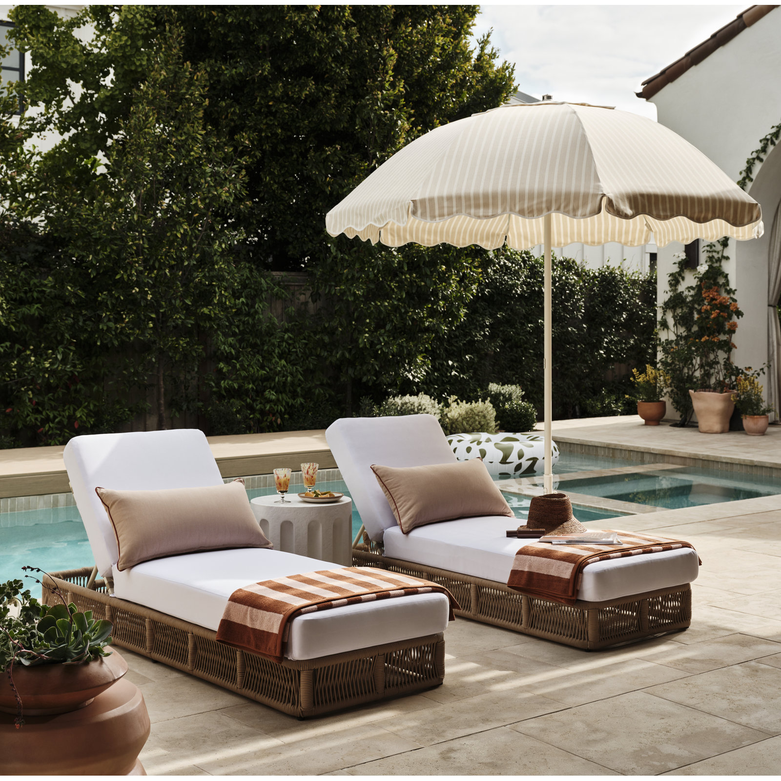 6.6' Market Umbrella, Beige