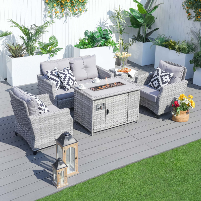 Ensemble de patio complet 5 pièces avec coussins