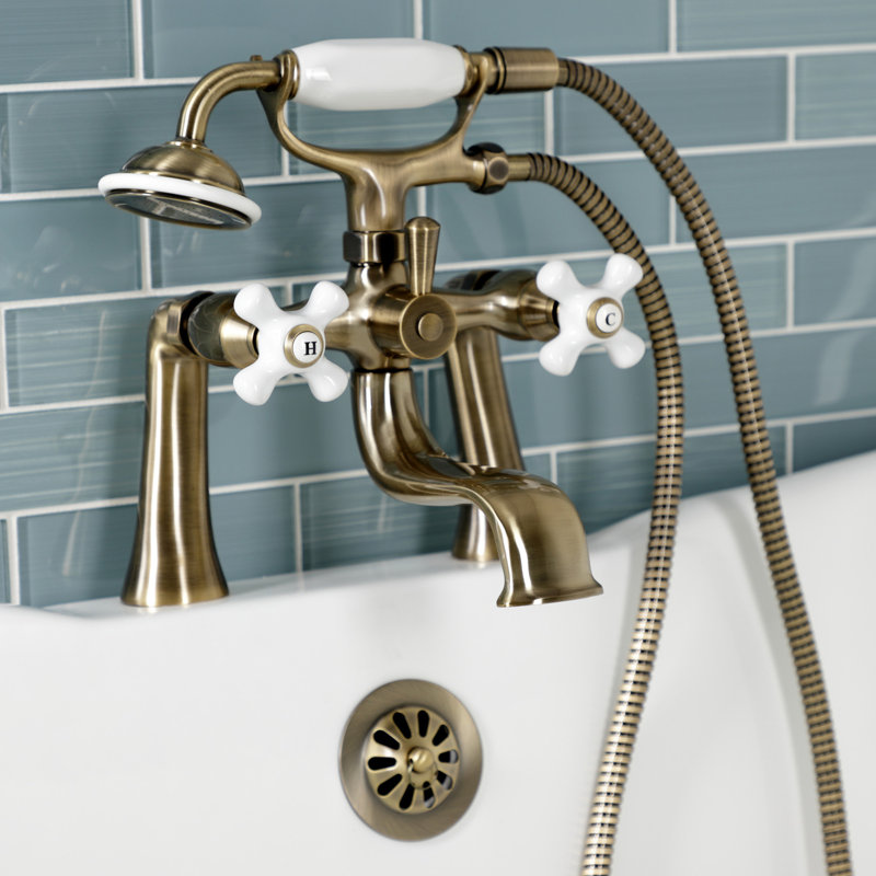 Robinet de baignoire sur pattes à 3 poignées et 2 poignées à fixation sur le comptoir avec douche à main Kingston Brass Kingston
