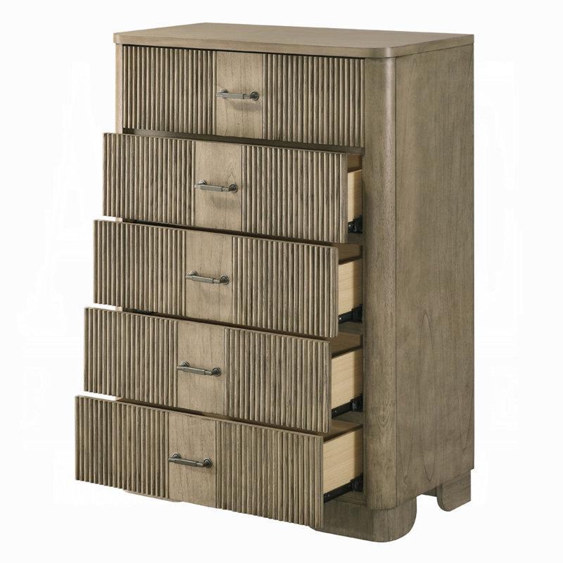 Commode Lakkari