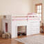 Lit mezzanine simple avec armoire et tablette encastrées, fenêtre latérale, espace de loisirs sous le lit à aménager soi-même-412385124