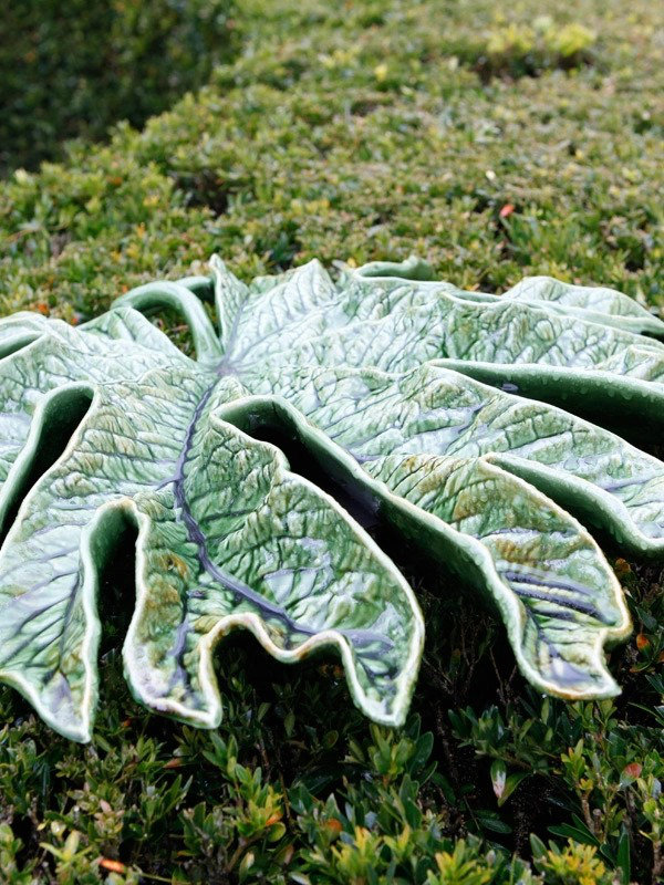 Sculpture feuille de châtaignier par Bordallo Pinheiro