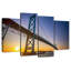 Coucher de soleil sur le pont Lilie-108836059