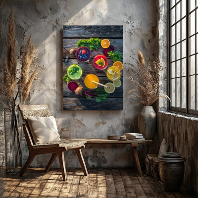 Toile, un éclatant affichage de cinq smoothies colorés disposés sur un art mural, table en bois rustique baignée de lumière naturelle douce, art mural sur toile