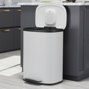 Poubelle à pédale en métal (13 gallons)