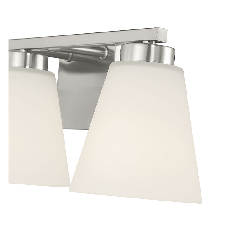 Meuble-lavabo 4 lumières Strayhan, Nickel, Quatre lumières, H 7 po x l 31 po x P 6 po