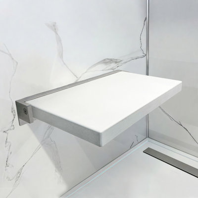 Siège de douche escamotable Preston conforme ADA l 20 po x P 14 po en acier inoxydable blanc et brossé