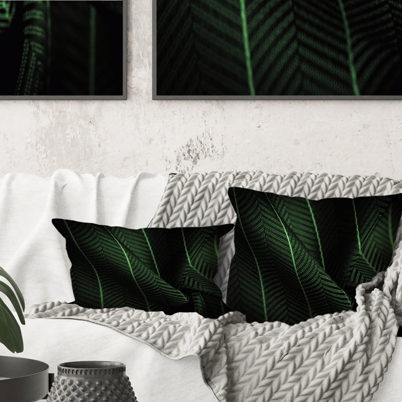 Tissu en soie vert foncé avec une fine rayure blanche - coussin décoratif traditionnel imprimé 12 po x 20 po