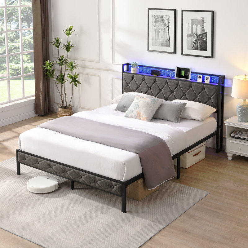 Structure de lit double avec tête de rangement, station de charge et lumières DEL, lit plateforme tapissier avec lattes en métal lourd, aucun sommier requis, silencieux, assemblage facile
