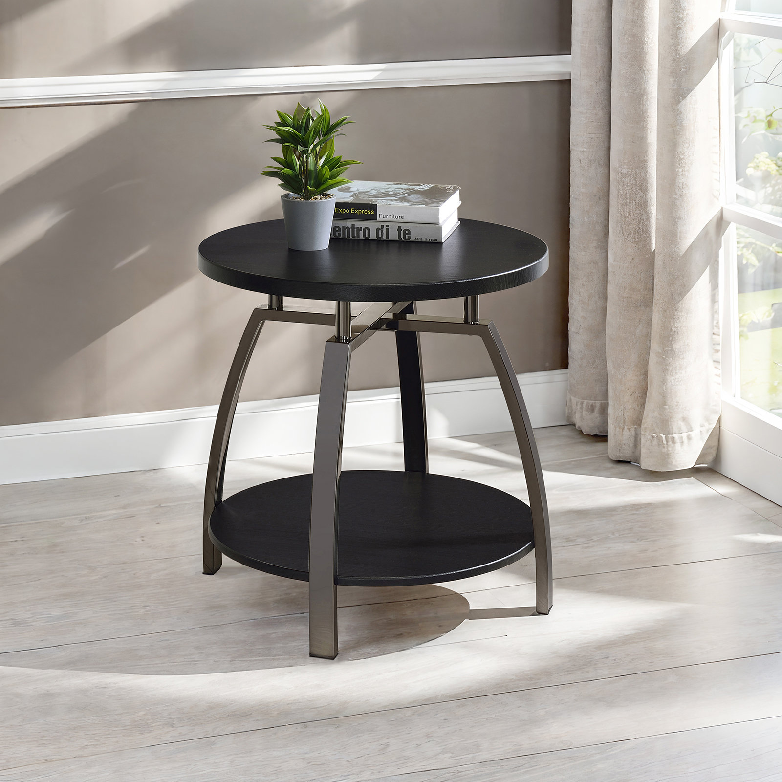 17 Stories Table d'appoint à plateau rond noir en bois massif - Wayfair ...