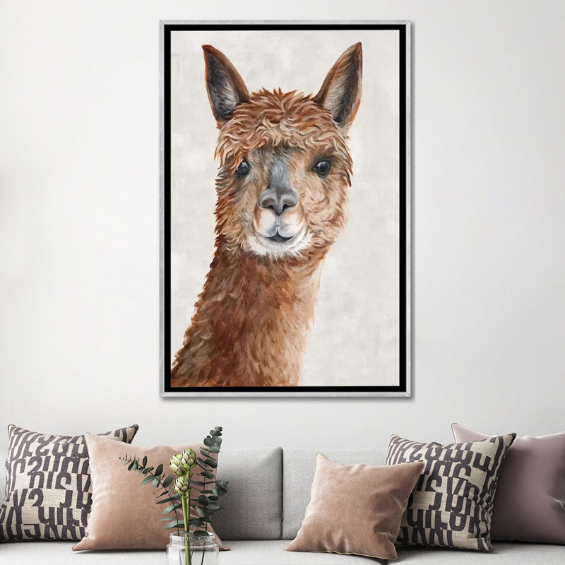 «Suri Alpaca II» par Eva Watts - reproduction d'art, Aucun mat, Toile avec cadre argenté, H 60 po x l 40po x P 1,5 po