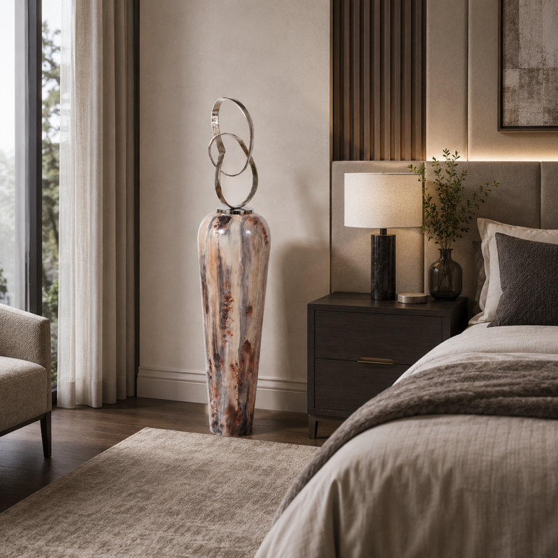 Vase en métal élégant avec décor sculptural - décor moderne en fer et en aluminium, H 56 po x l 12 po x P 12 po
