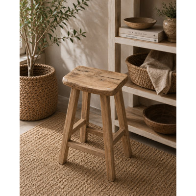 Tabouret en bois massif