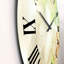 Horloge murale moderne pastel abstraite avec taches vertes, brunes et beiges-60187147
