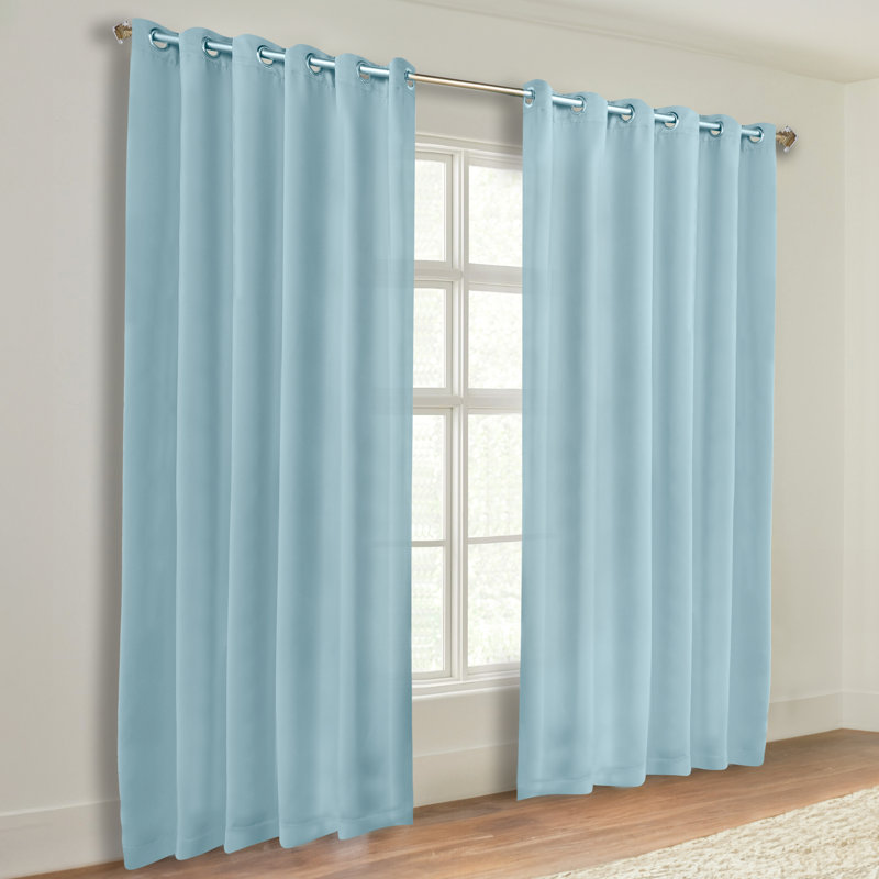 Paire de rideaux obscurcissant avec œillets Millendon, Lys vert, L 70 po x L 96 po